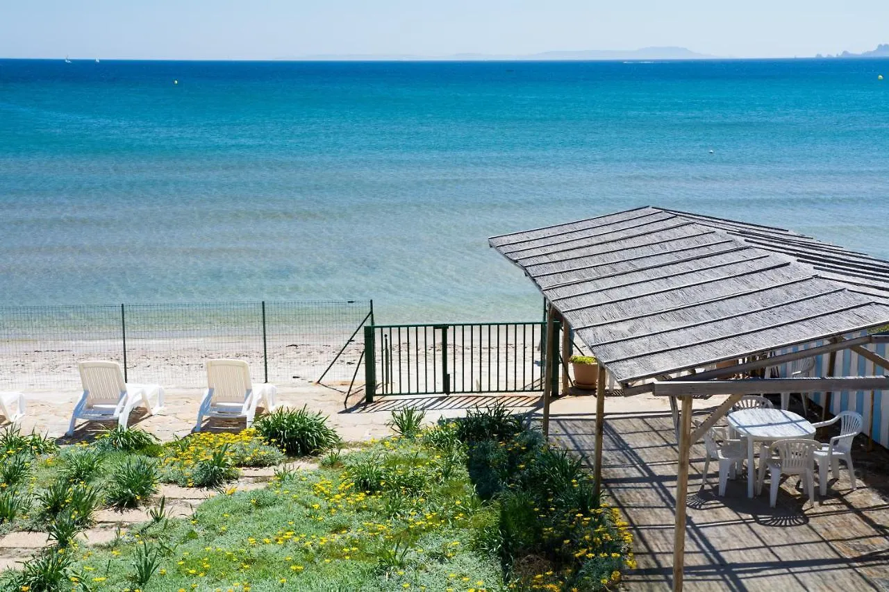 Le Surplage Hyères 0*,