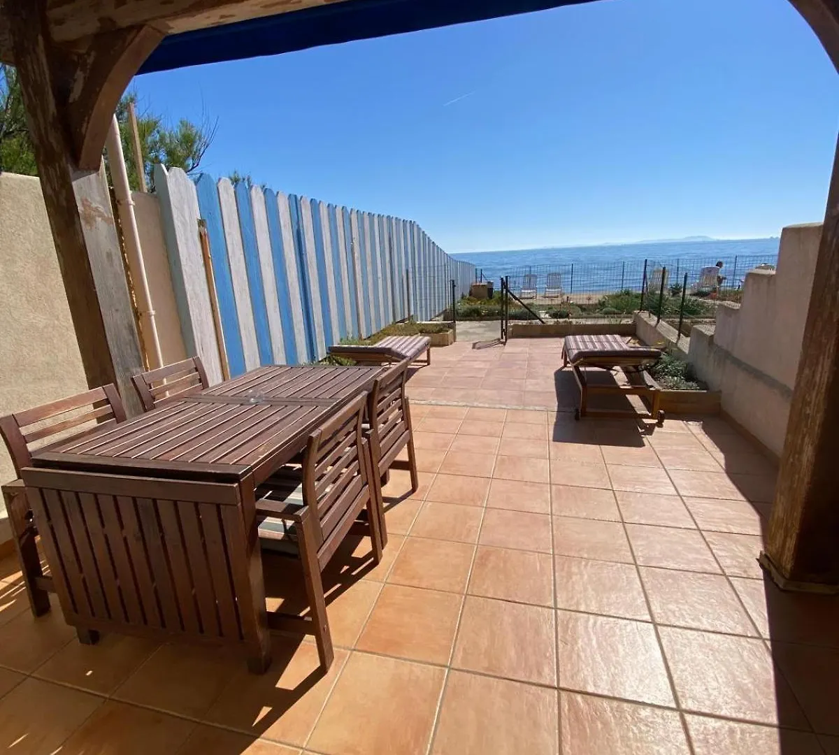 Le Surplage Hyères Motel